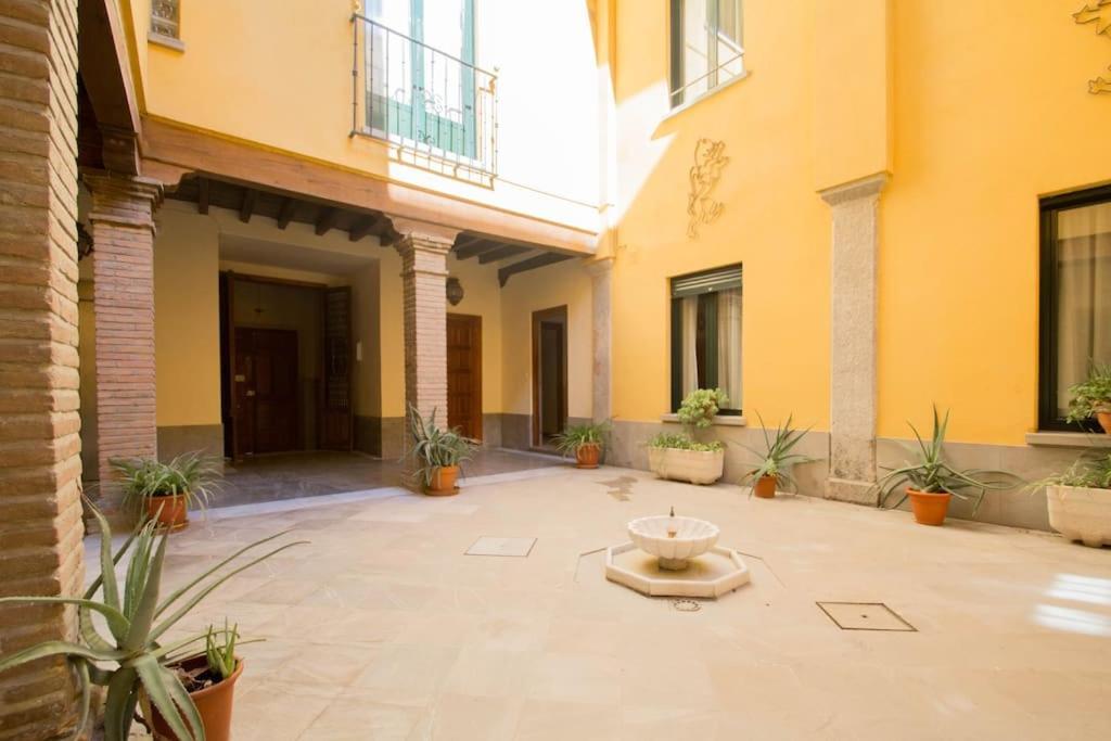 Appartement Corrala De San Anton. Alcaiceria à Grenade Extérieur photo